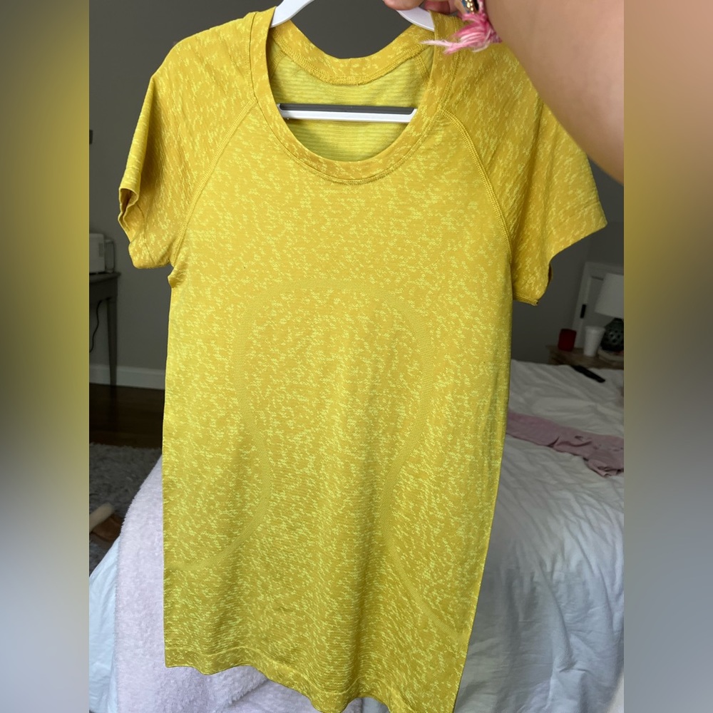Lululemon top